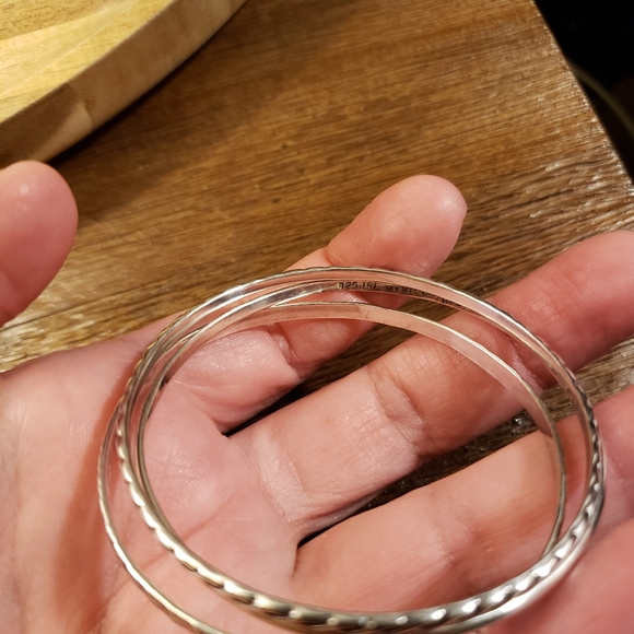 Set of 3 Vintage Sterling Silver Bangle Bracelets - Picture 6 of 9
